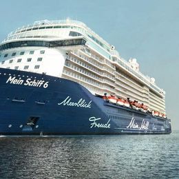 TUI Cruises Mein Schiff 6 Praia Cruises