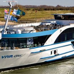 VIVA Cruises VIVA One Walvis Bay Cruises