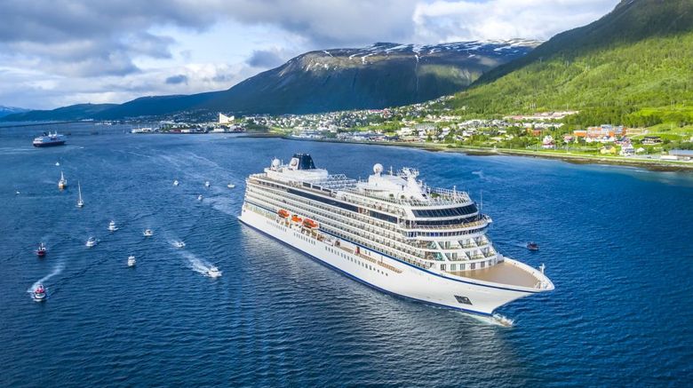 viking sky cruise ship size