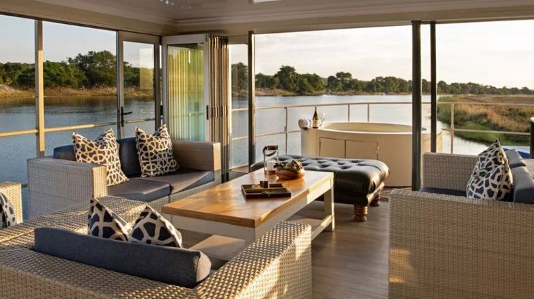 <b>Chobe Princess Exterior</b>