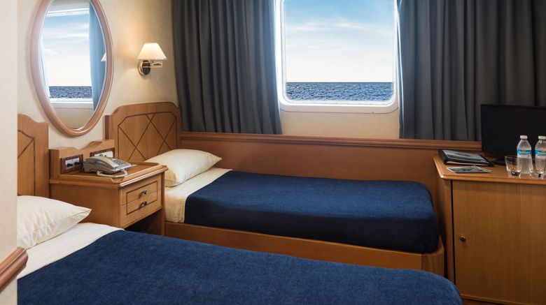<b>Panorama II Room</b>