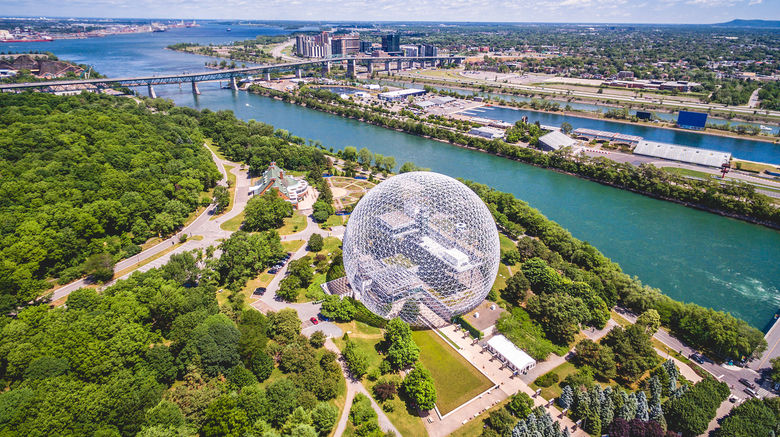 <b>Montreal Scenery</b>