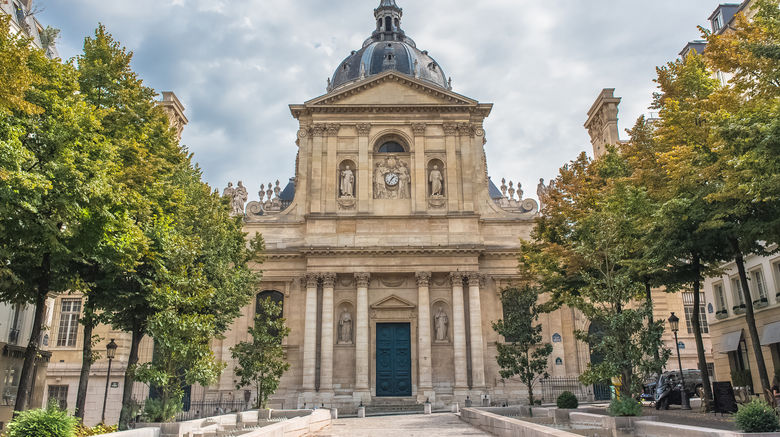 <b>Paris Building</b>