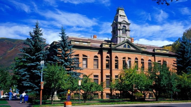 <b>Aspen Building</b>