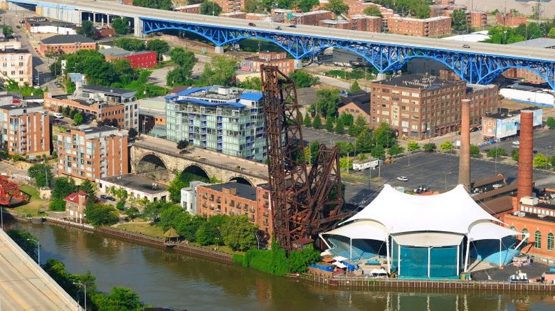 <b>Cleveland Scenery</b>
