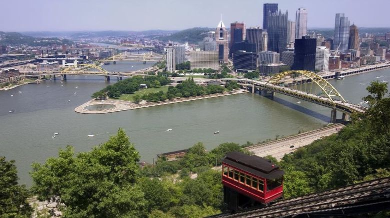 <b>Pittsburgh Scenery</b>