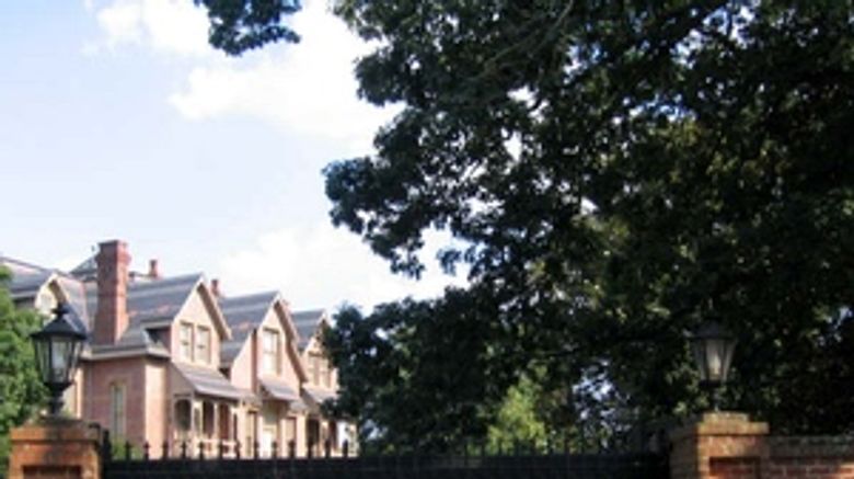 <b>Raleigh Building</b>