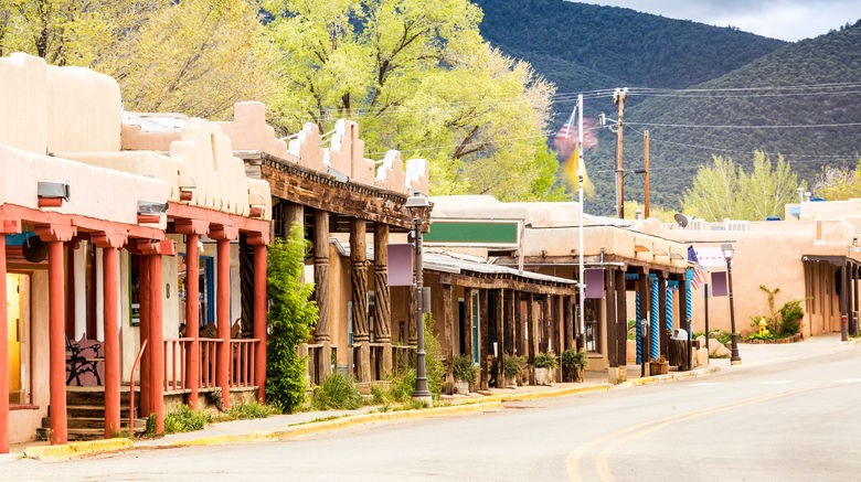<b>Taos Scenery</b>