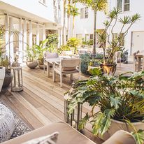Beverly Terrace Hotel