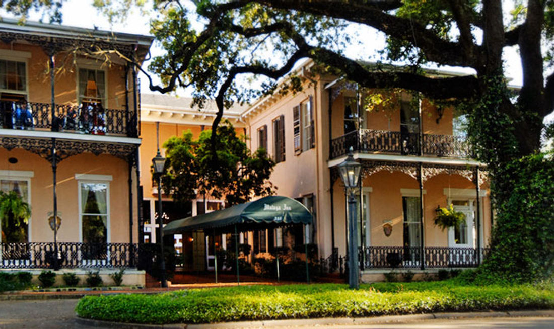 Malaga Inn Exterior