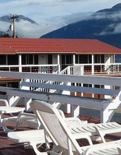 Captain's Choice Motel