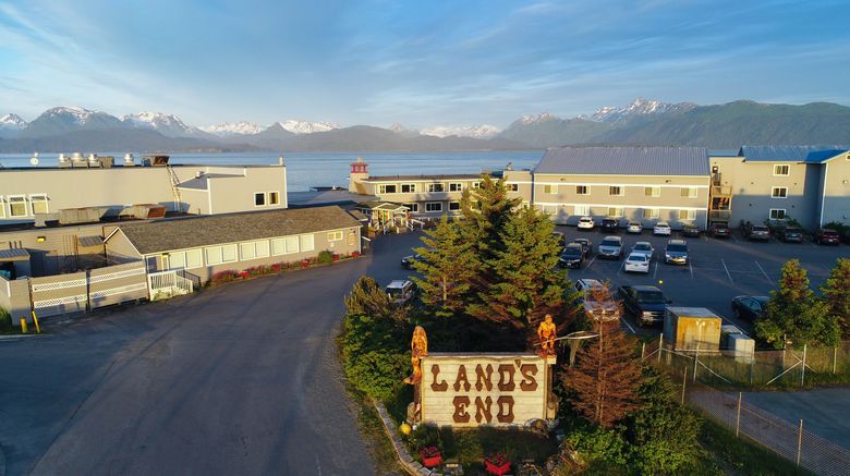 Lands End Resort Exterior