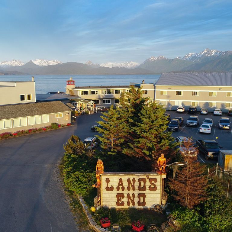 Land's End Resort