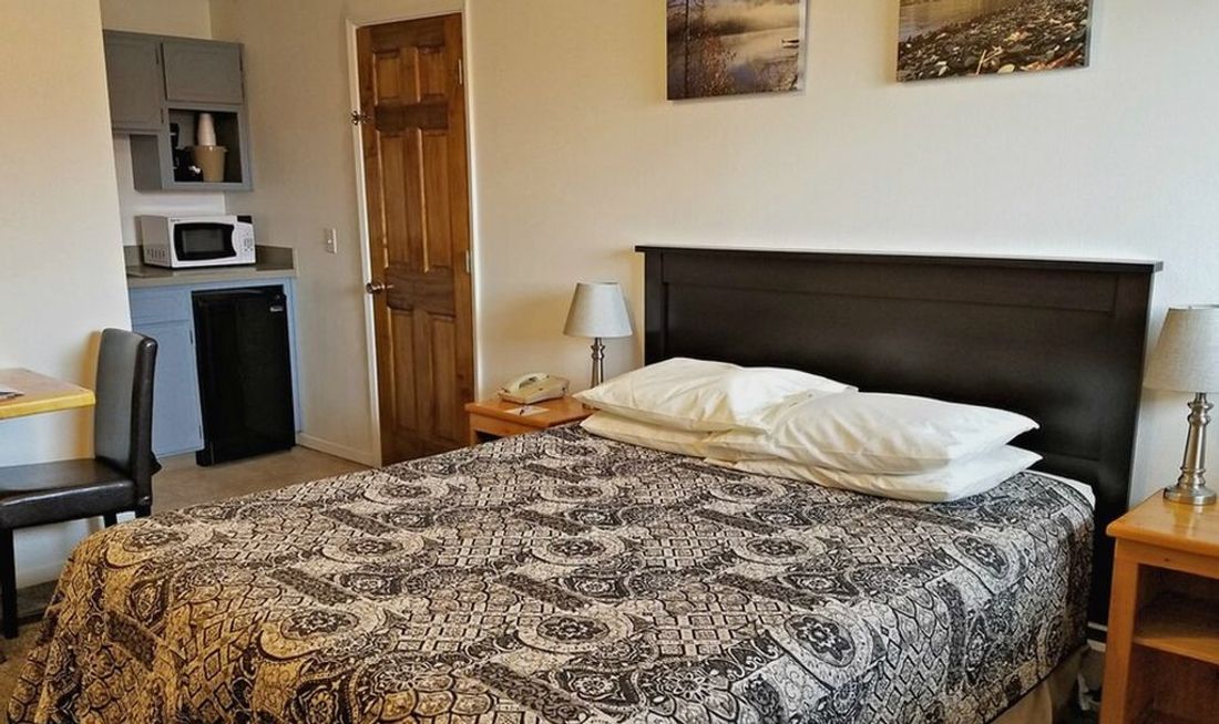 Soldotna Inn Room