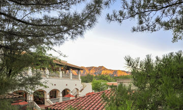 Los Abrigados Resort & Spa