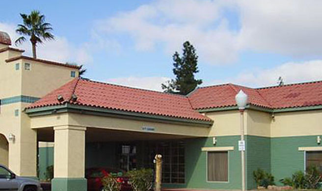 Vacation Inn Phoenix Midtown Exterior