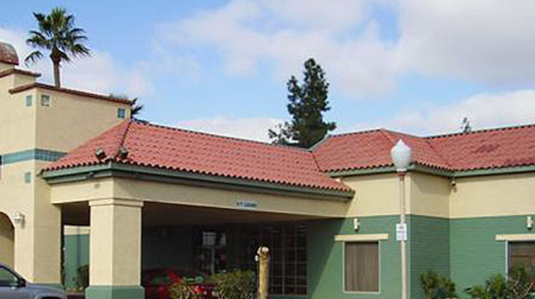 Vacation Inn Phoenix Midtown Exterior