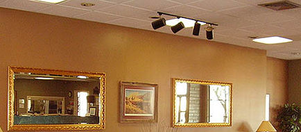 Vacation Inn Phoenix Midtown Lobby