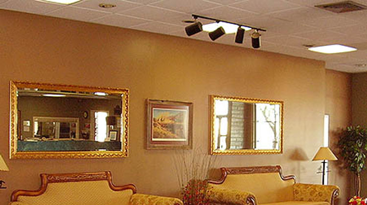 Vacation Inn Phoenix Midtown Lobby