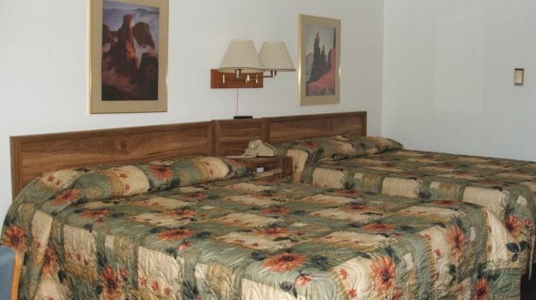 <b>Arizona Inn Room</b>