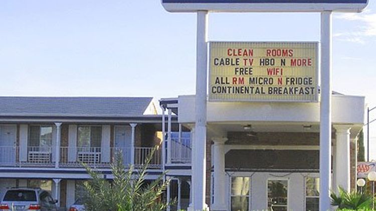 University Inn Tucson Exterior