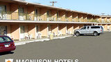 <b>Royal Motor Inn Exterior</b>