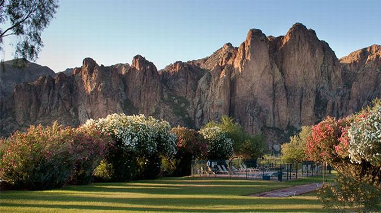 Saguaro Lake Ranch Exterior