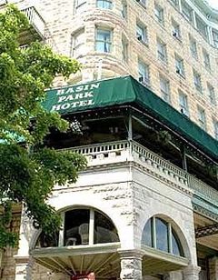 Basin Park Magnuson Grand Hotel