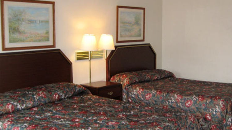 Sands Central Inn Hot Springs Room