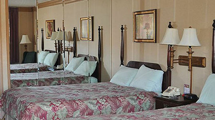 Executive Inn & Suites Springdale Room