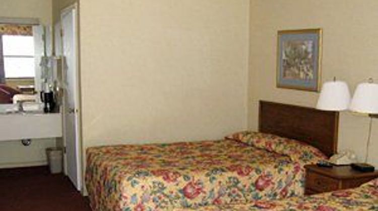 Swiss Village Inn Room