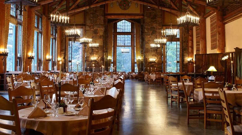 <b>The Ahwahnee Restaurant</b>