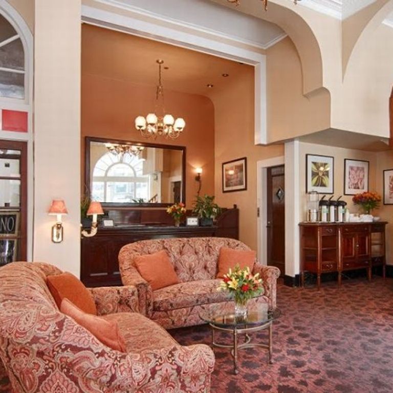 The Andrews Hotel