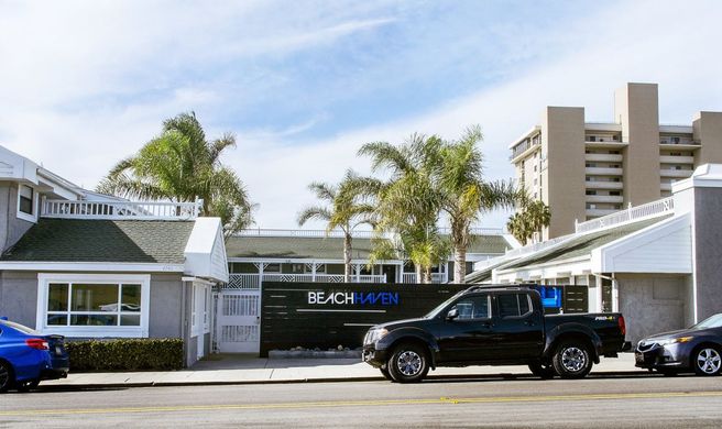 Beach Haven Inn Exterior