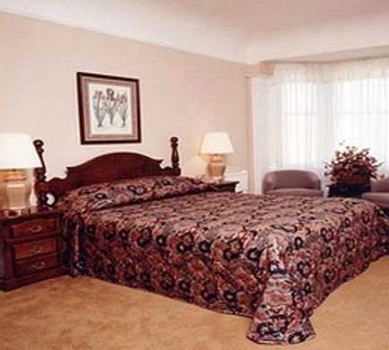 Beresford Arms Hotel & Suites Room