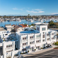 Bay Shores Peninsula Hotel