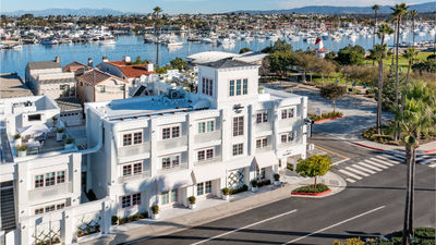 Bay Shores Peninsula Hotel