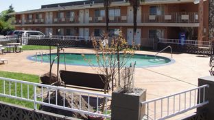 Americas Best Value Inn - Red Bluff