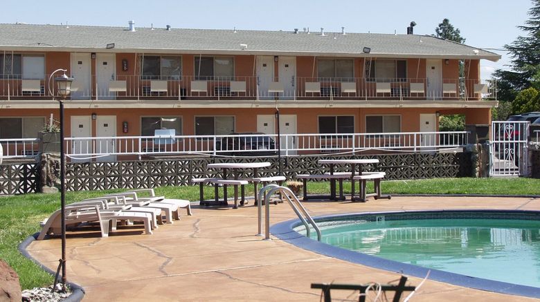 <b>Americas Best Value Inn - Red Bluff Pool</b>