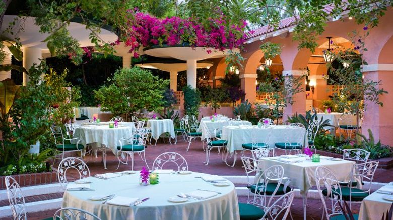 <b>The Beverly Hills Hotel Restaurant</b> <b>The Beverly Hills Hotel Restaurant</b>