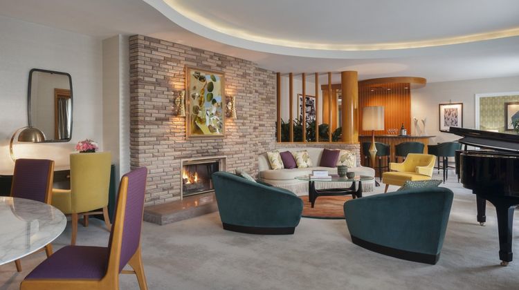 The Beverly Hills Hotel Suite