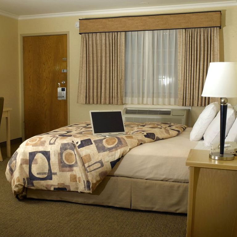 Inn on Broadway