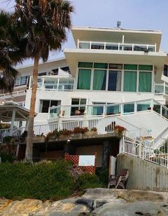 Capri Laguna Inn on the Beach