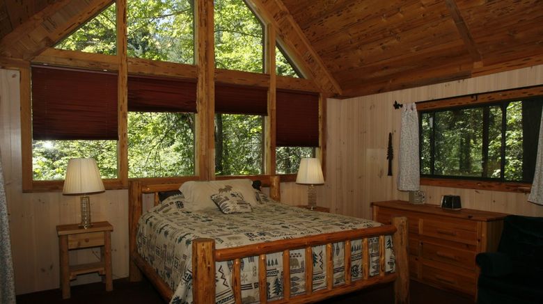 <b>Coffee Creek Guest Ranch Room</b>