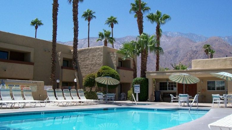Desert Vacation Villas Exterior