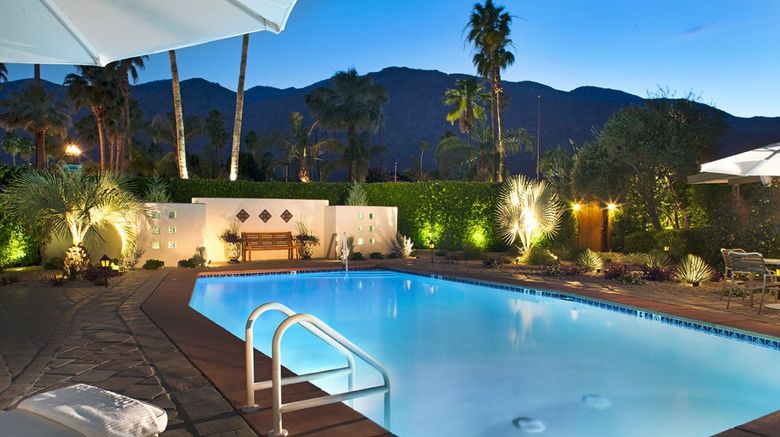 <b>The Hacienda at Warm Sands Pool</b>