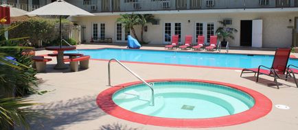 California Suites Hotel Pool