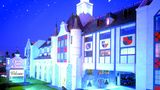 <b>Castle Inn & Suites Exterior</b>
