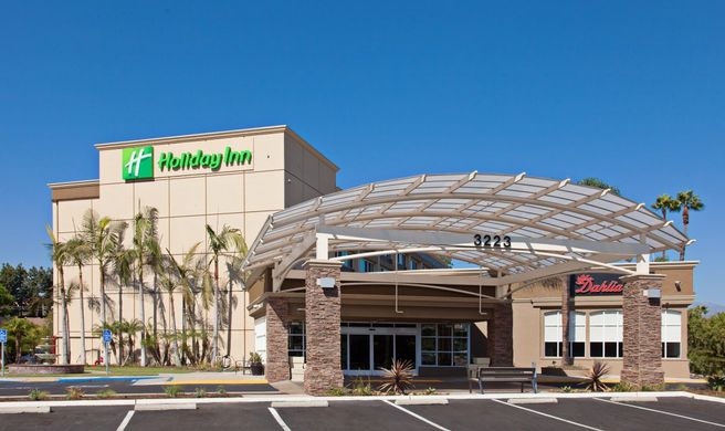Holiday Inn West Covina Exterior