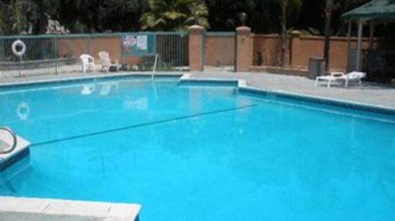 <b>Holiday Inn West Covina Pool</b>